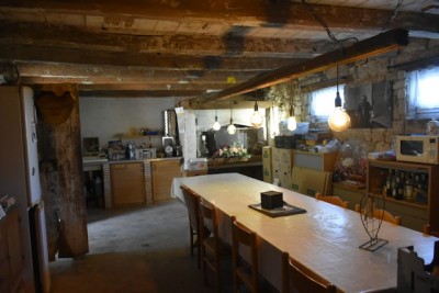 Casa in pietra 360 m² su terreno di 890 m² 9