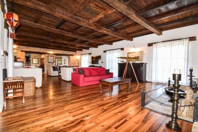 Autentica villa in pietra istriana con vista panoramica 6