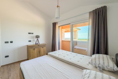 Poreč okolica - Vila s 5 spavaćih soba, bazenom, pogled more 26