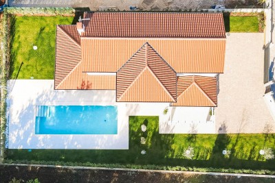 Villa di altissima qualità con una grande piscina vicino a Parenzo 4