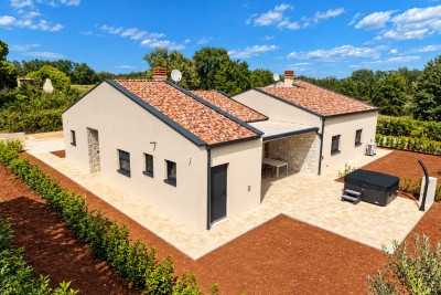 Okolica Poreča, popolnoma opremljena dvojna pritličnica z jacuzzijem 12