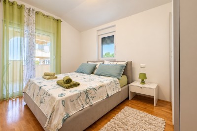 Novigrad – stan s velikom terasom, 500 m od mora 8