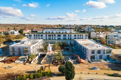 Modern penthouse with roof terrace and swimming pool near the beach and the center of Poreč - under construction 3