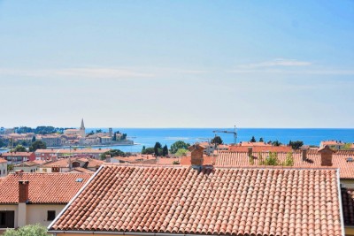 Luxury penthouse with a view of the sea and the old town of Poreč, 500m from the beach 14