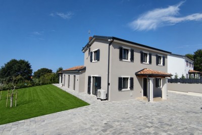 Mediterranean Stone Villa with Panoramic Views and Spacious Yard 45