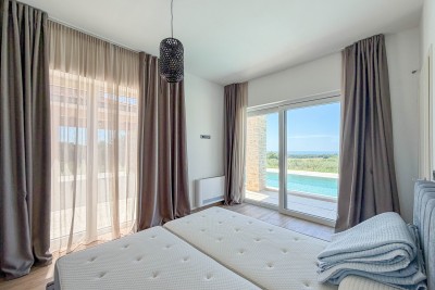 Poreč okolica - Vila s 5 spavaćih soba, bazenom, pogled more 13