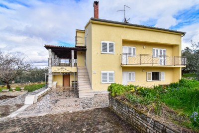 Priložnost!!! Hiša z 2 apartmajema in panoramskim pogledom na morje