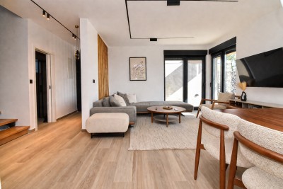 Moderne Villa mit Pool, Sauna und gepflegtem Garten – ruhige Lage nahe Poreč 13