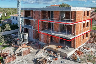 Apartment in a building with an elevator and covered terrace with sea view – near Poreč - under construction