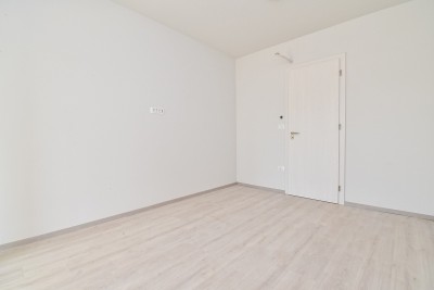 Dvojna kuća s bazenom i pomoćnim objektom u autentičnom istarskom okruženju 38