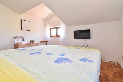 Prostran stan s 3 spavaće sobe i panoramskim pogledom na more, 500 m od mora 25