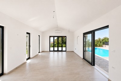 Mediterranean Stone Villa with Panoramic Views and Spacious Yard 15