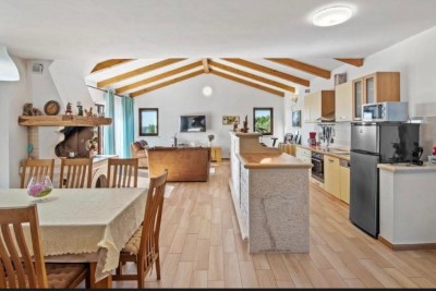 TOP A villa with a beautiful view of the sea and the countryside 13