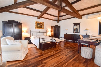 Autentica villa in pietra istriana con vista panoramica 25