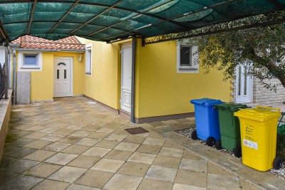 Affascinante Casa Familiare con Cortile Privato vicino a Parenzo 26