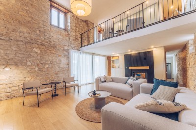 Novigrad okolica, unikatna kamena vila s bazenom 2