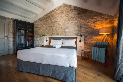 Središnja Istra, Obnovljena kamena vila s bazenom 34