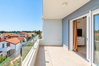 Novigrad – Penthouse s krovnom terasom i pogledom na more 16