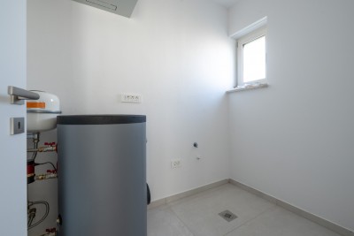 Medulin okolica, Moderna kuća sa bazenom i pogledom na more 16