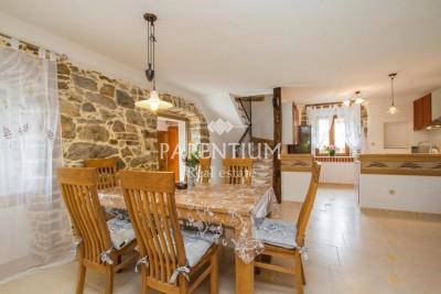 Spacious villa with pool in the center of Istria 5