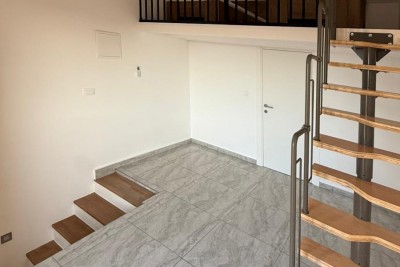 Šarmantna kamena kuća u nizu s pogledom na more 17