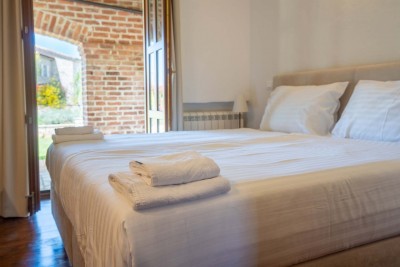 Istarska vila u mirnom okruženju s bazenom i pogledom na more 18