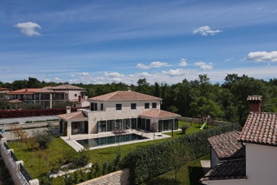 Eine wunderschöne Villa in der Nähe von Poreč mit Meerblick
