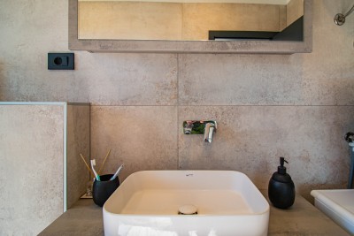 Medulin – Stan s strešno teraso in jacuzzijem, novogradnja 19