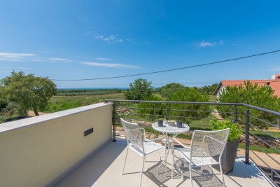 Doppelhaushälfte mit Pool und Panoramablick auf das Meer 22