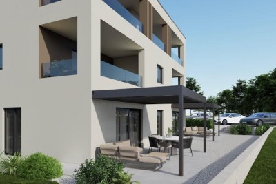 Comfortable apartment on the ground floor with a yard near the beach and the center of Poreč - under construction 2