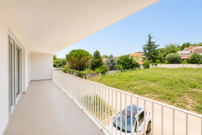 Umag okolica,  stan na 2.katu 79m2 , 1500m od mora - kopija 5