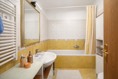 Poreč okolica – Stan 47 m² s parkirnim mjestom, mogućnost 2 spavaće sobe 9