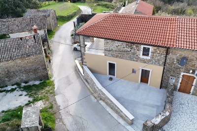 EKSKLUZIVNA PRODAJA – autentična istarska kamena kuća s pogledom na more, renovirana 2025. 15