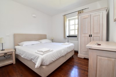 Charmante Steinvilla mit Pool und Panoramablick auf das Meer 24
