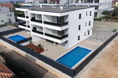 Modernes Apartment im 1. Stock mit zwei Terrassen mit Meerblick, nur 700 m vom Meer und dem Yachthafen entfernt 28