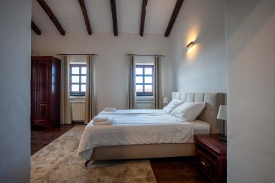 Istarska vila s pogledom na more i velikom okućnicom 7