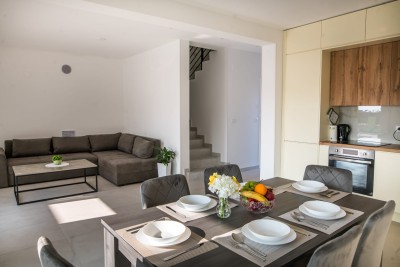Umag – Moderna vila s bazenom i pogledom na more 4
