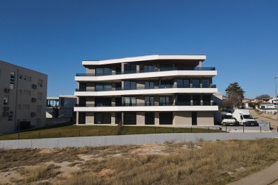 Stanovanje v pritličju 77m2 v novi luksuzni stavbi 600m od morja - v fazi gradnje 1