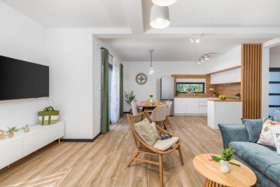 Moderne Villa mit Pool und herrlichem Meerblick 3